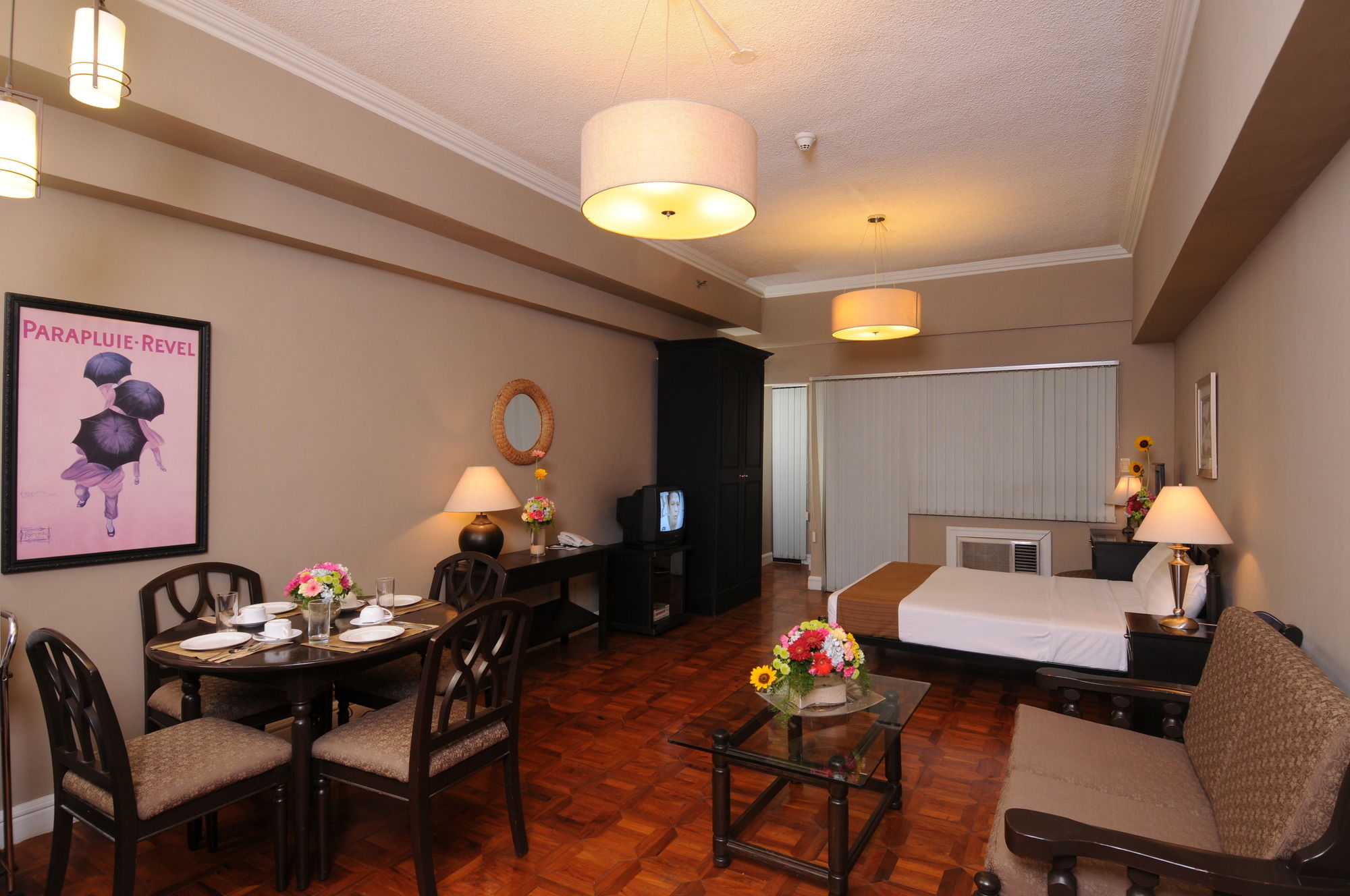 Фото Bsa Suites Makati