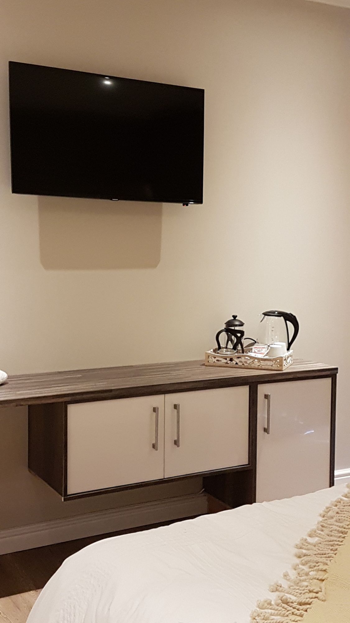 Фото Riverview Guesthouse