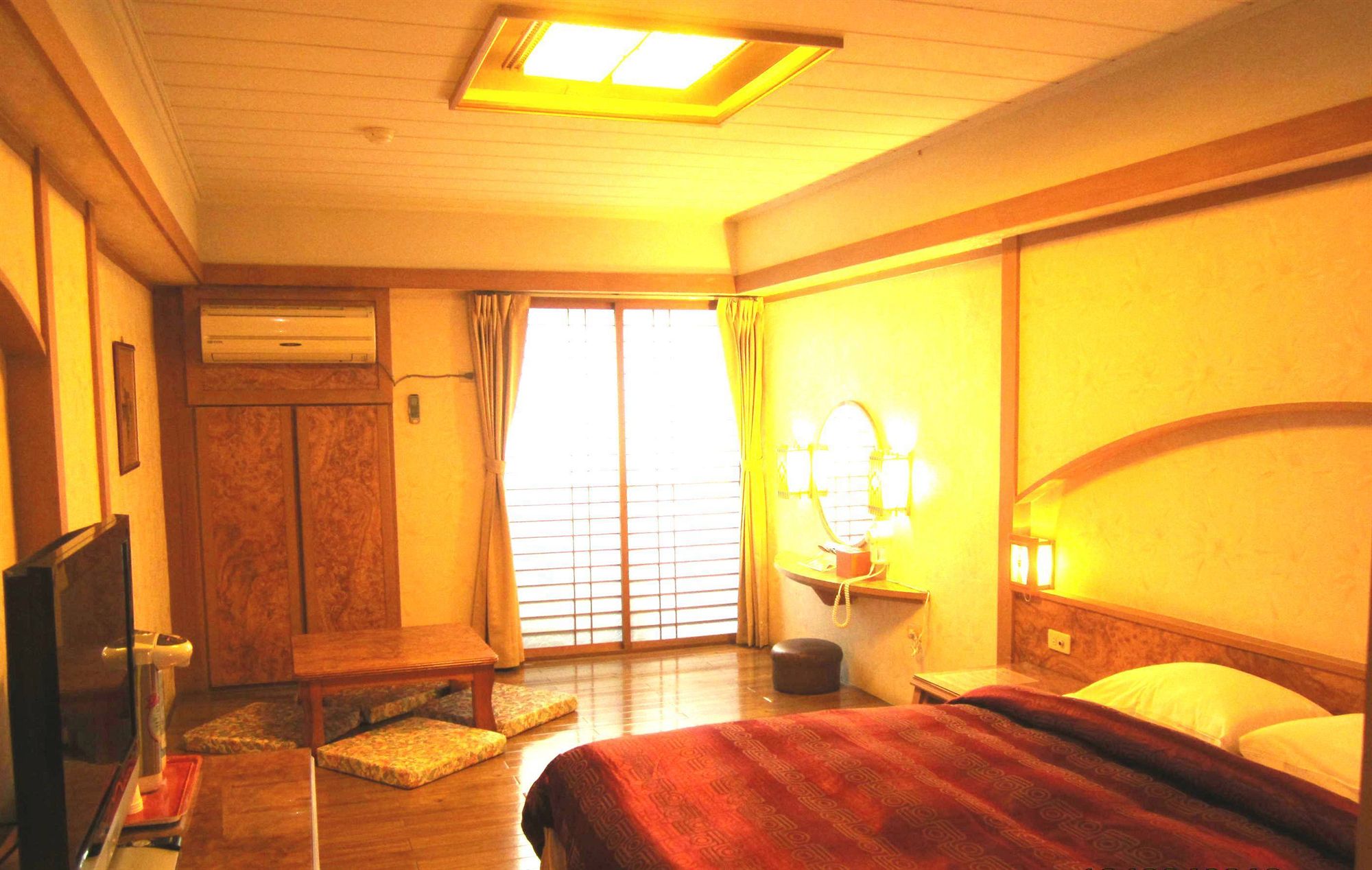 Фото Sin Fu Business Hotel