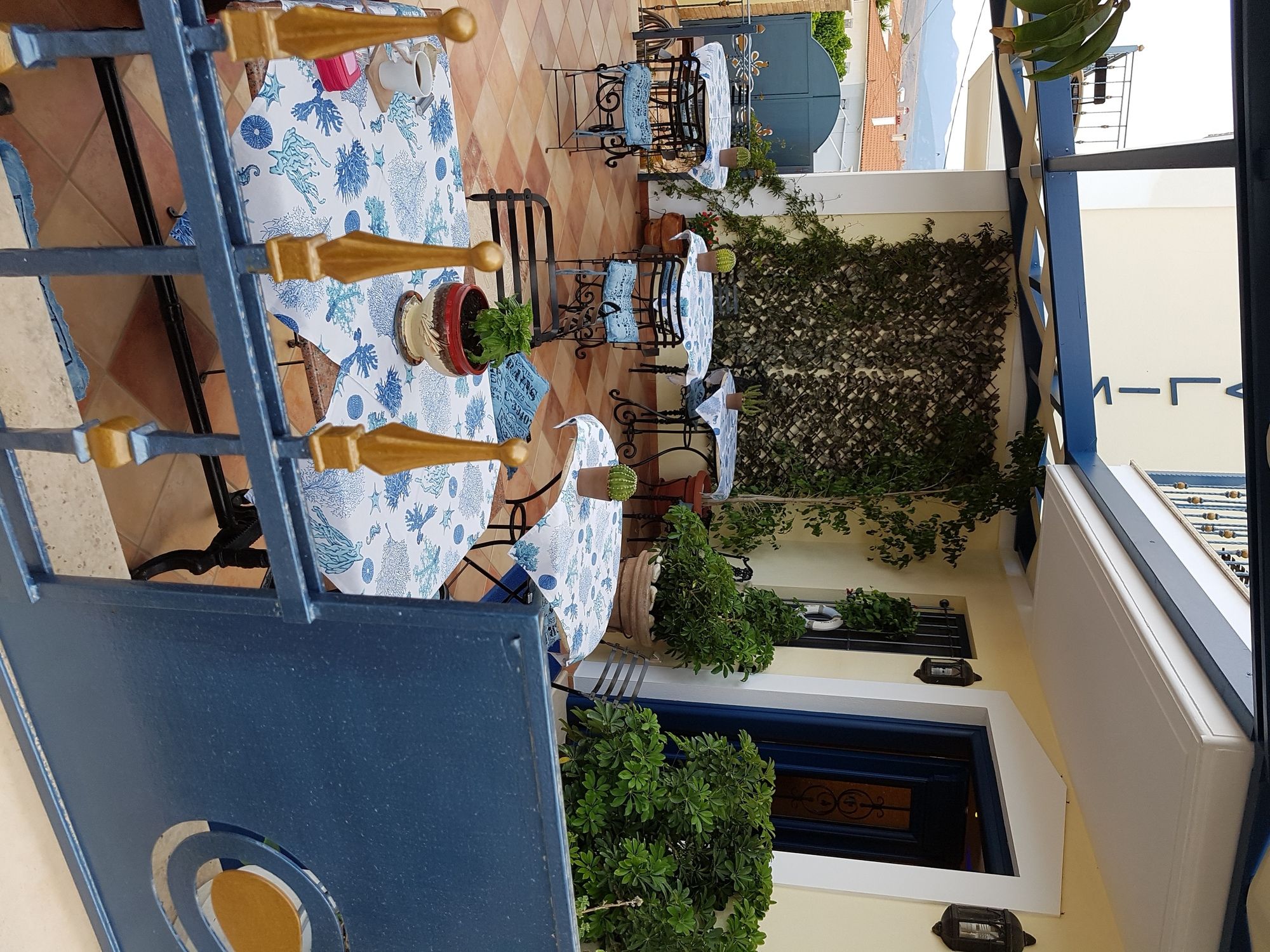 Фото Epavlis Boutique Suites