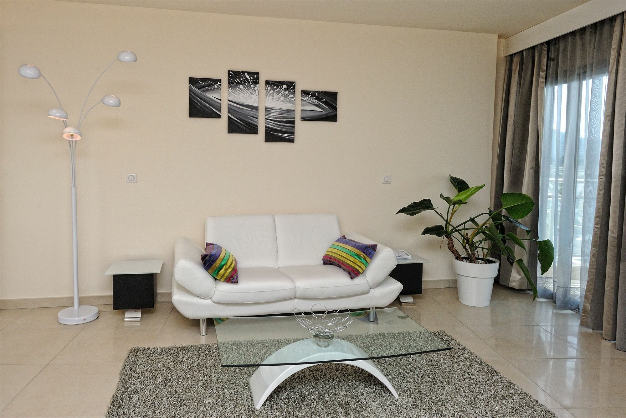 Фото Hôtel Costa Salina