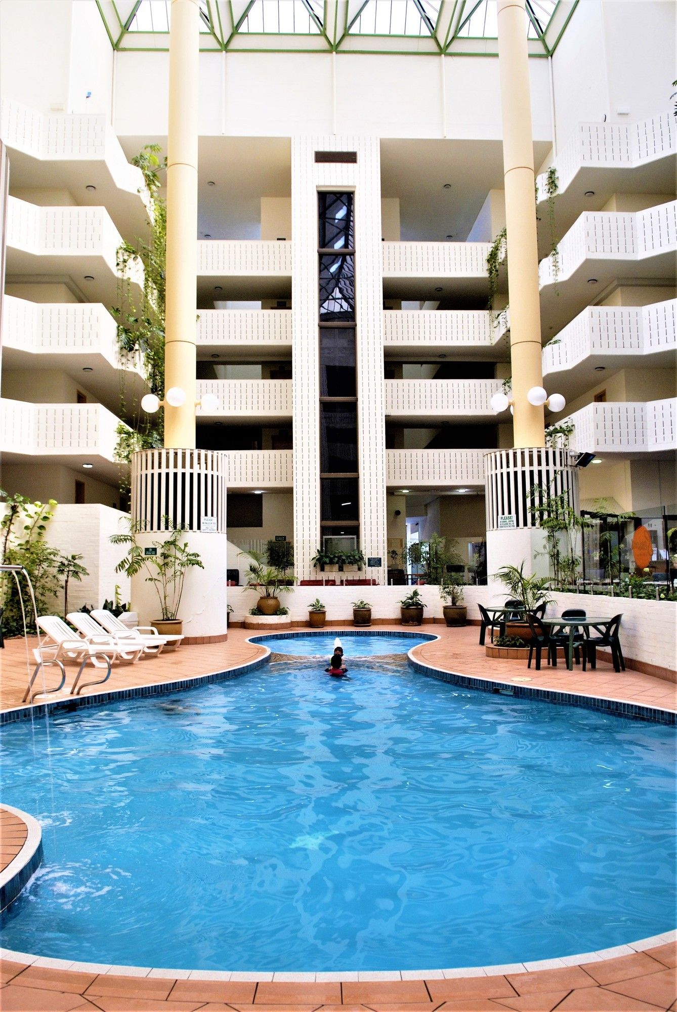 Фото Atrium Hotel Mandurah