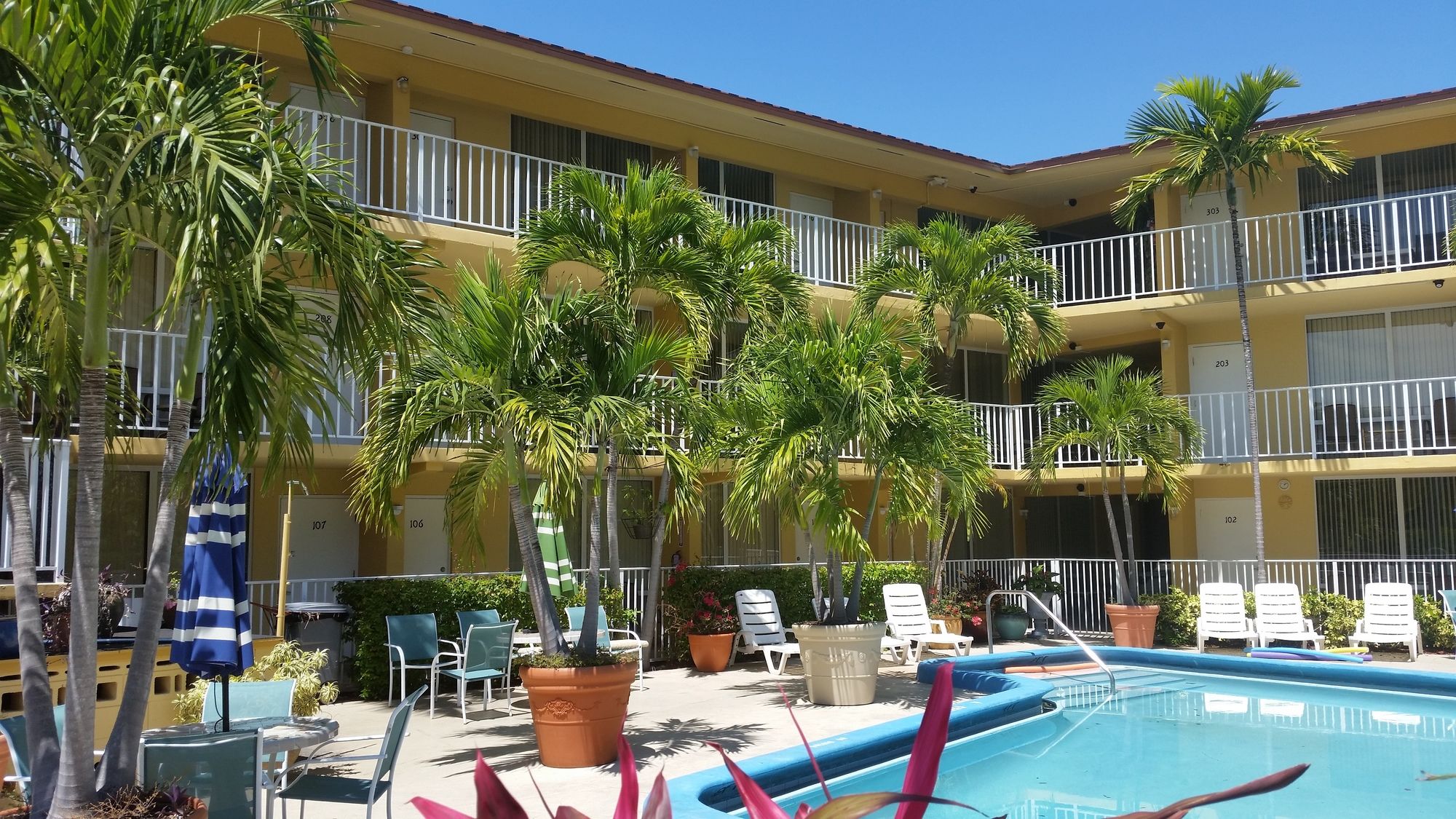 Фото Ocean Mile Hotel