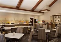 Фото Residence Inn by Marriott Toronto Airport