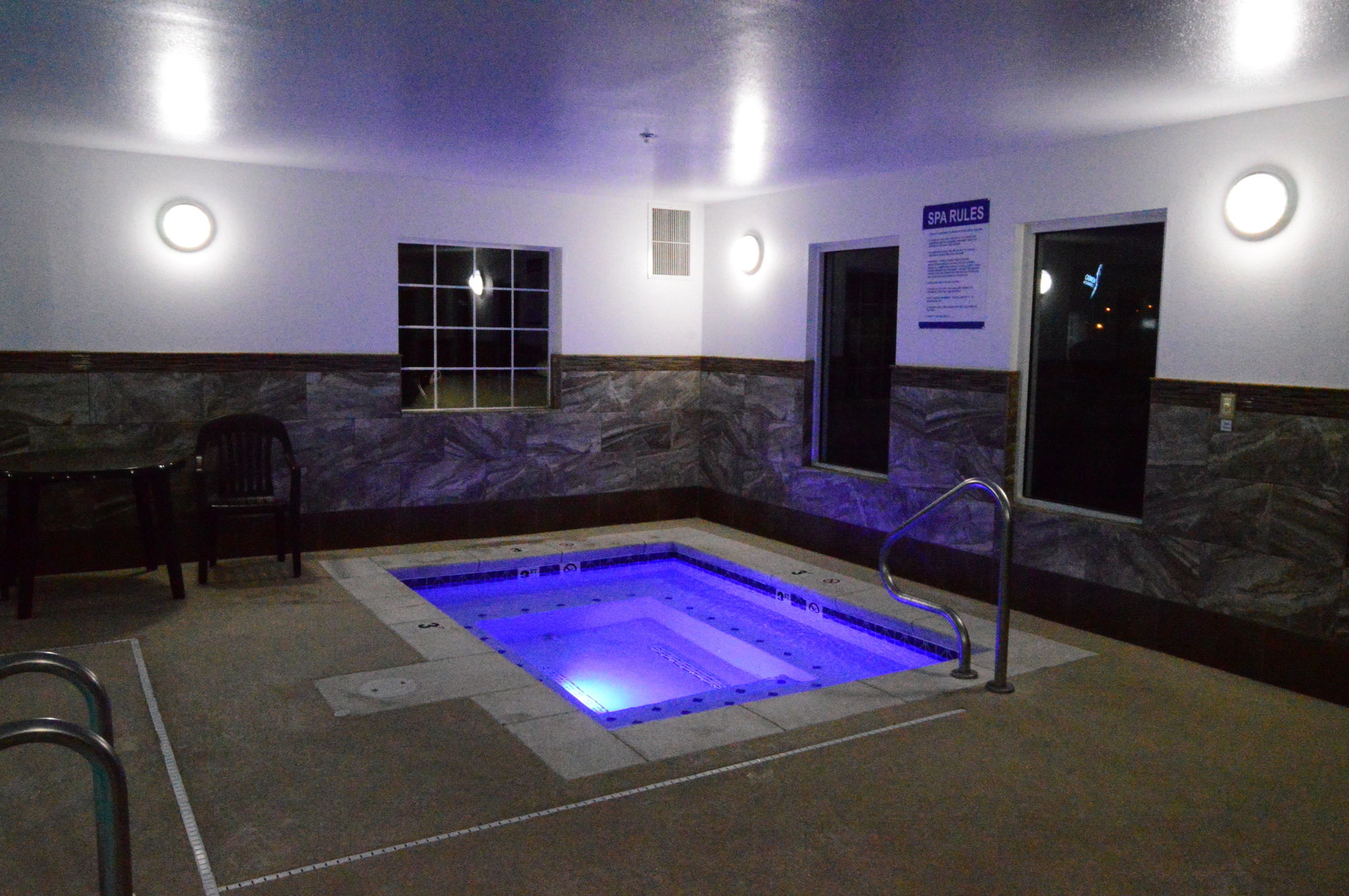 Фото FairBridge Inn Express