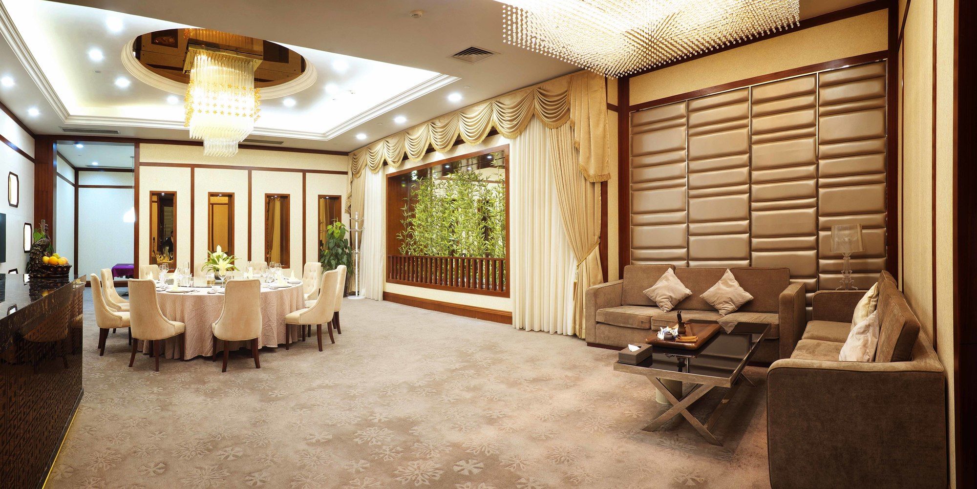 Фото Shenzhen Baoan Plus Gems Cube Hotel