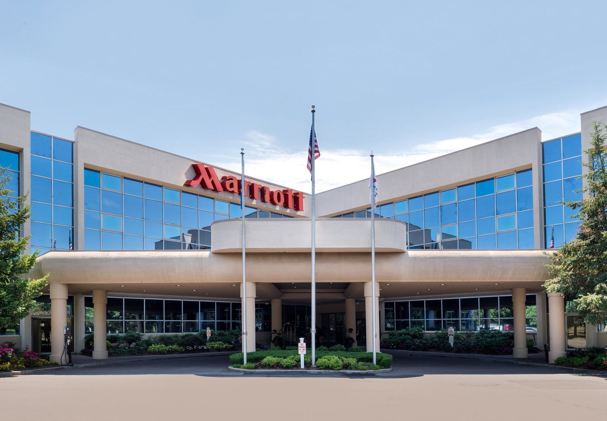 Фото Marriott Melville Long Island