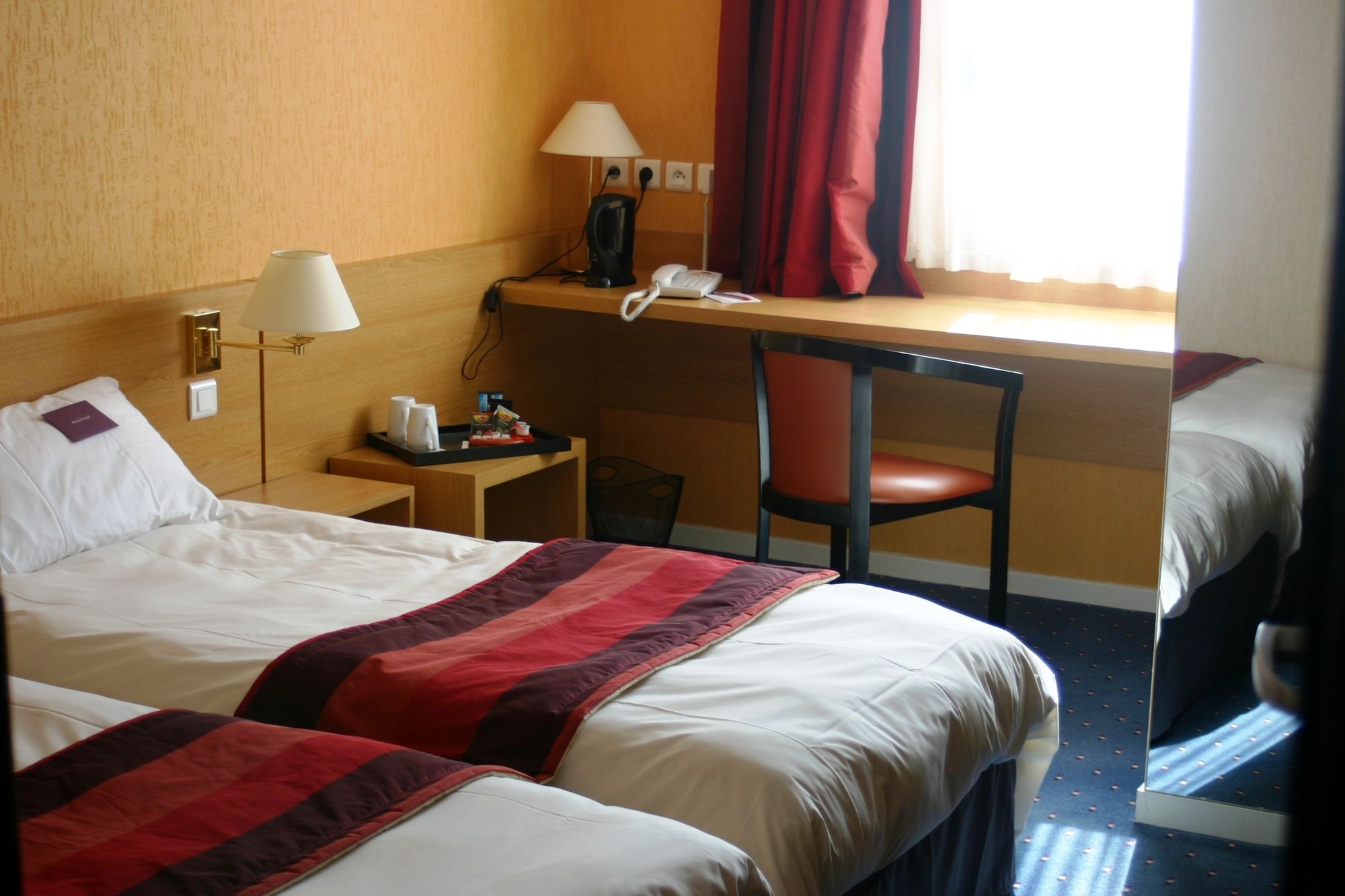 Фото Mercure Luxeuil-les-Bains Hexagone