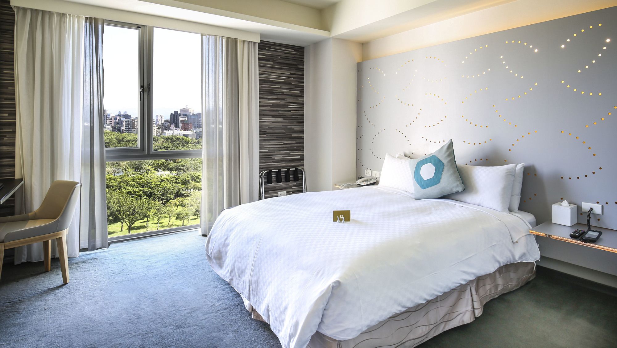 Фото Dandy Hotel Daan Park Branch