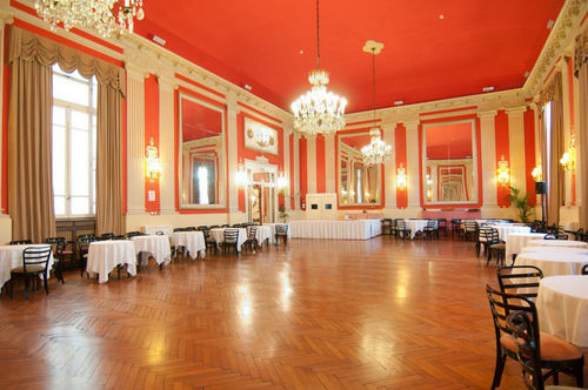 Фото Grand Hotel Londra