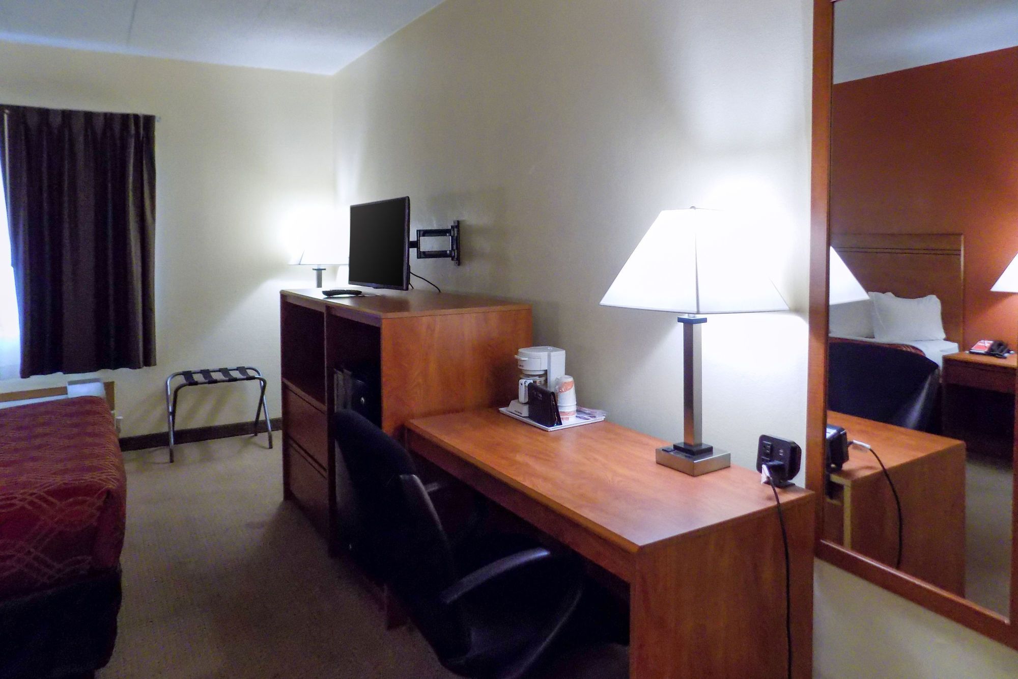 Фото Country Inn & Suites by Radisson, Pierre, Sd