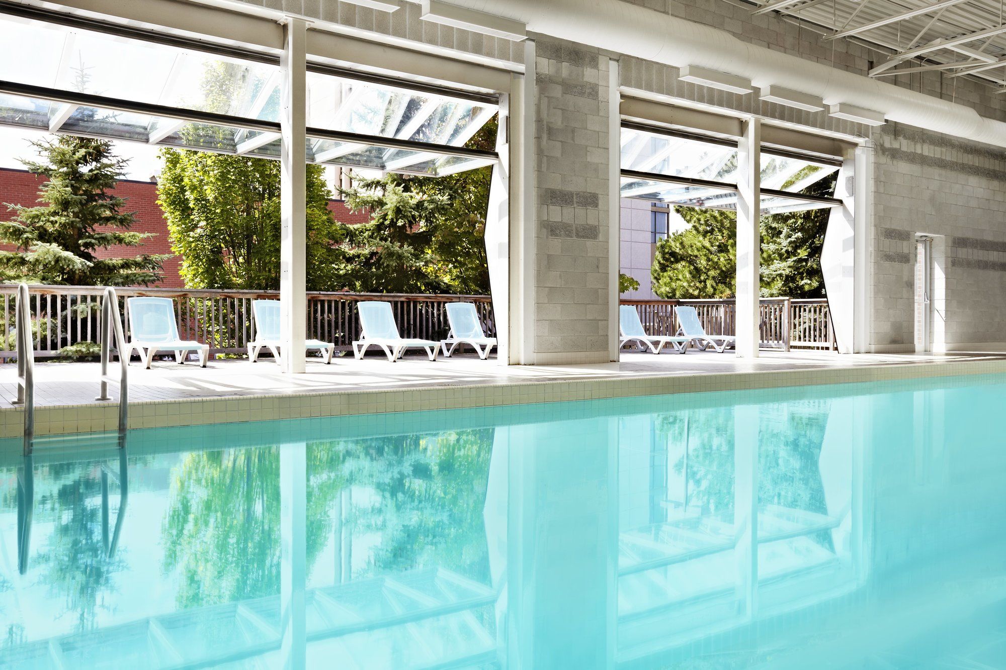 Фото Sheraton Parkway Toronto North Hotel & Suites