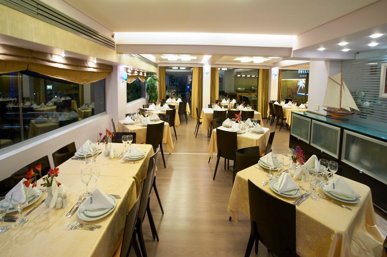 Фото Tropical Hotel