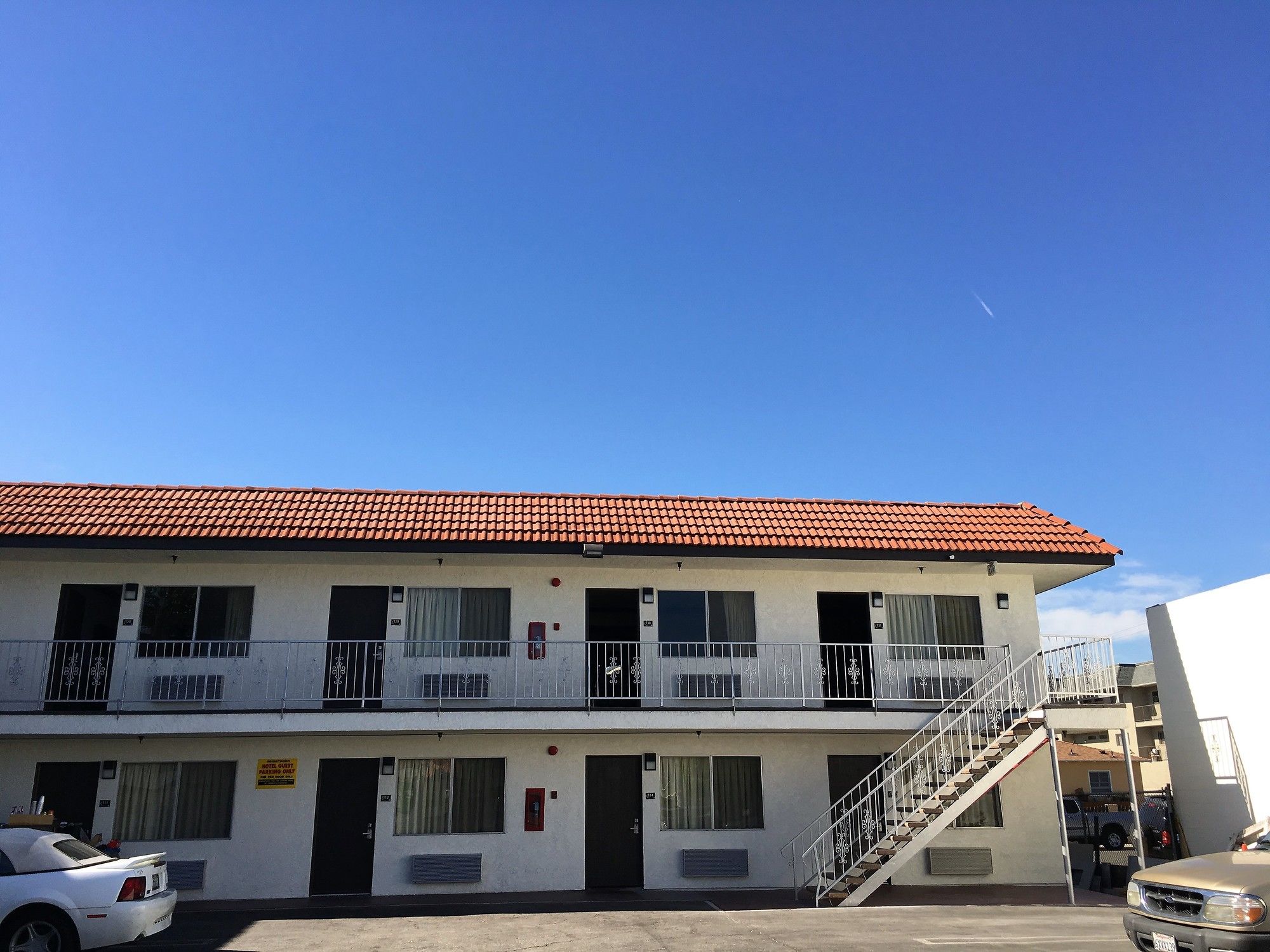 Фото Hawthorne Plaza Inn