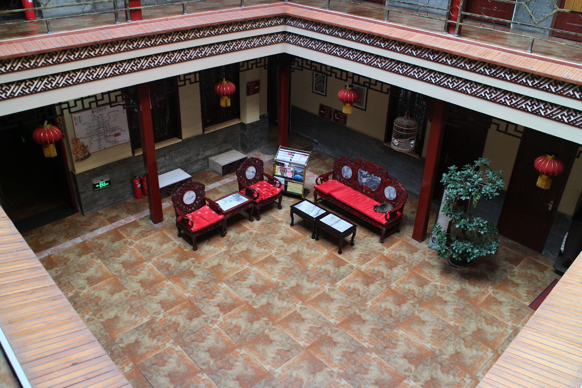 Фото Beijing Hyde Courtyard Hotel