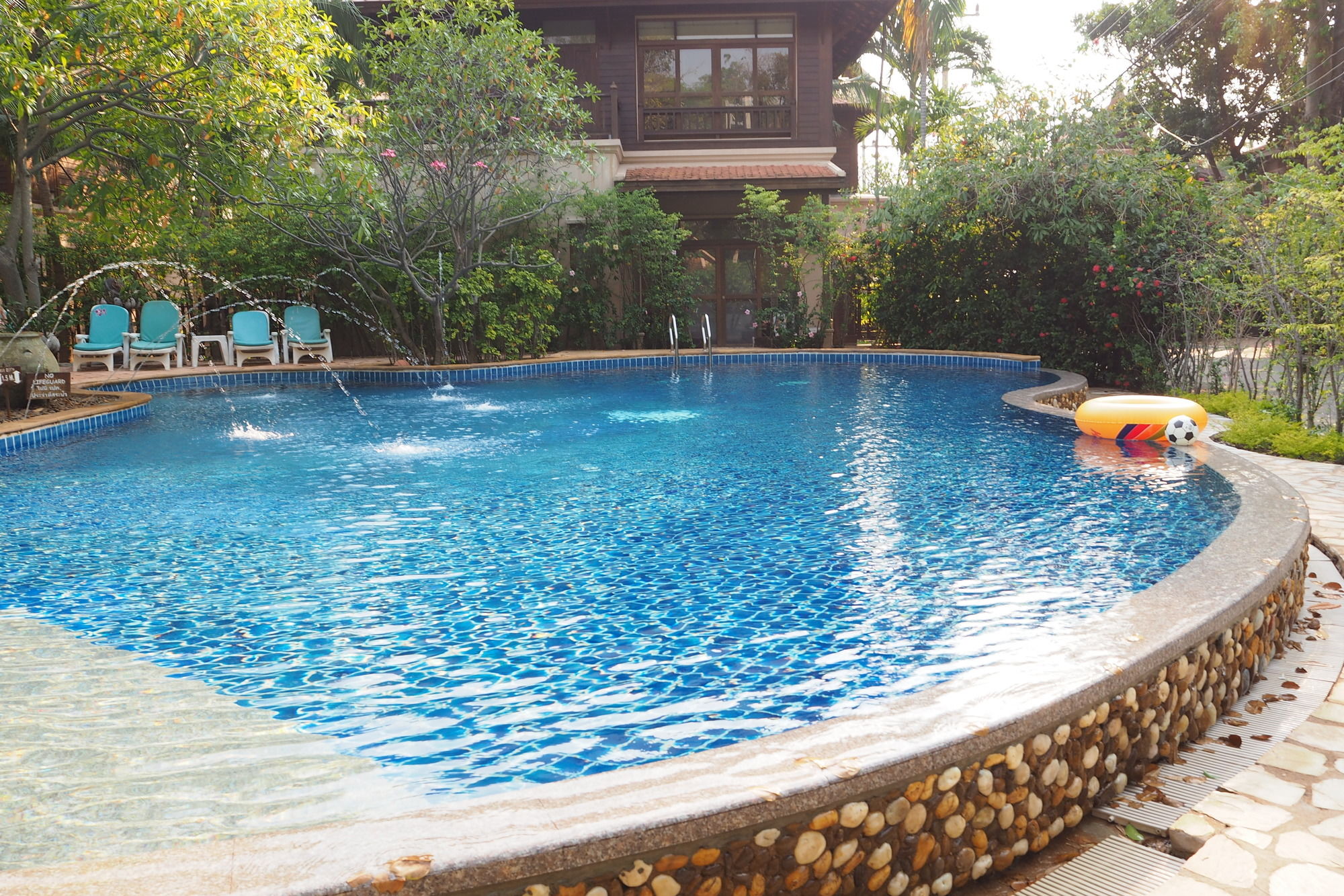 Фото отеля 3