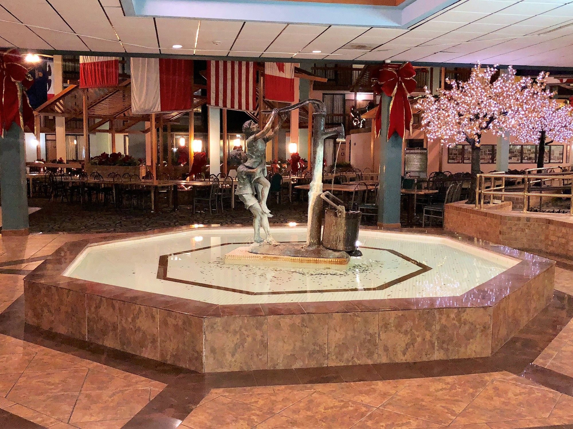 Фото Mcm Grande Hotel FunDome Odessa