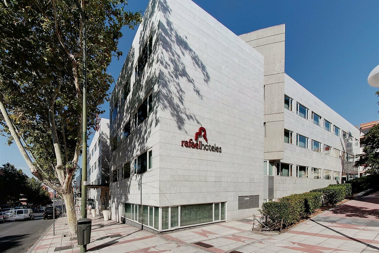 Фото 1881 Madrid Ventas Hotel