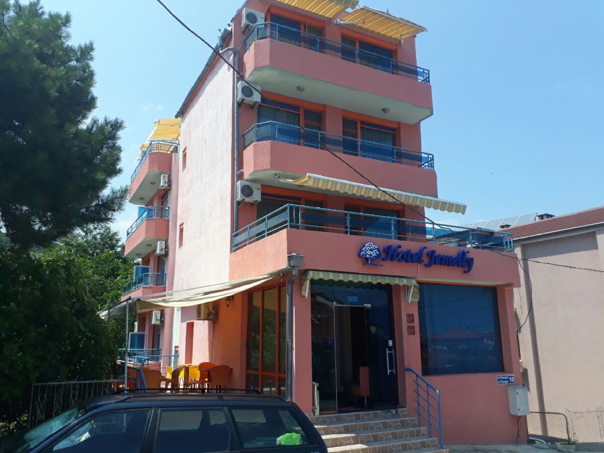 Фото Family Hotel Jemelly