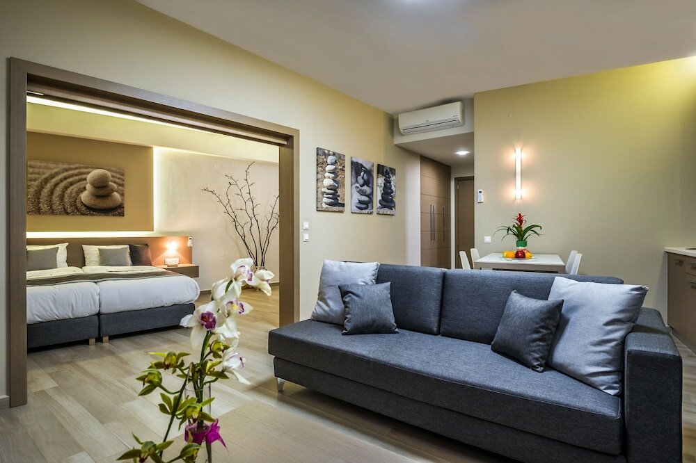 Фото Renieris Hotel