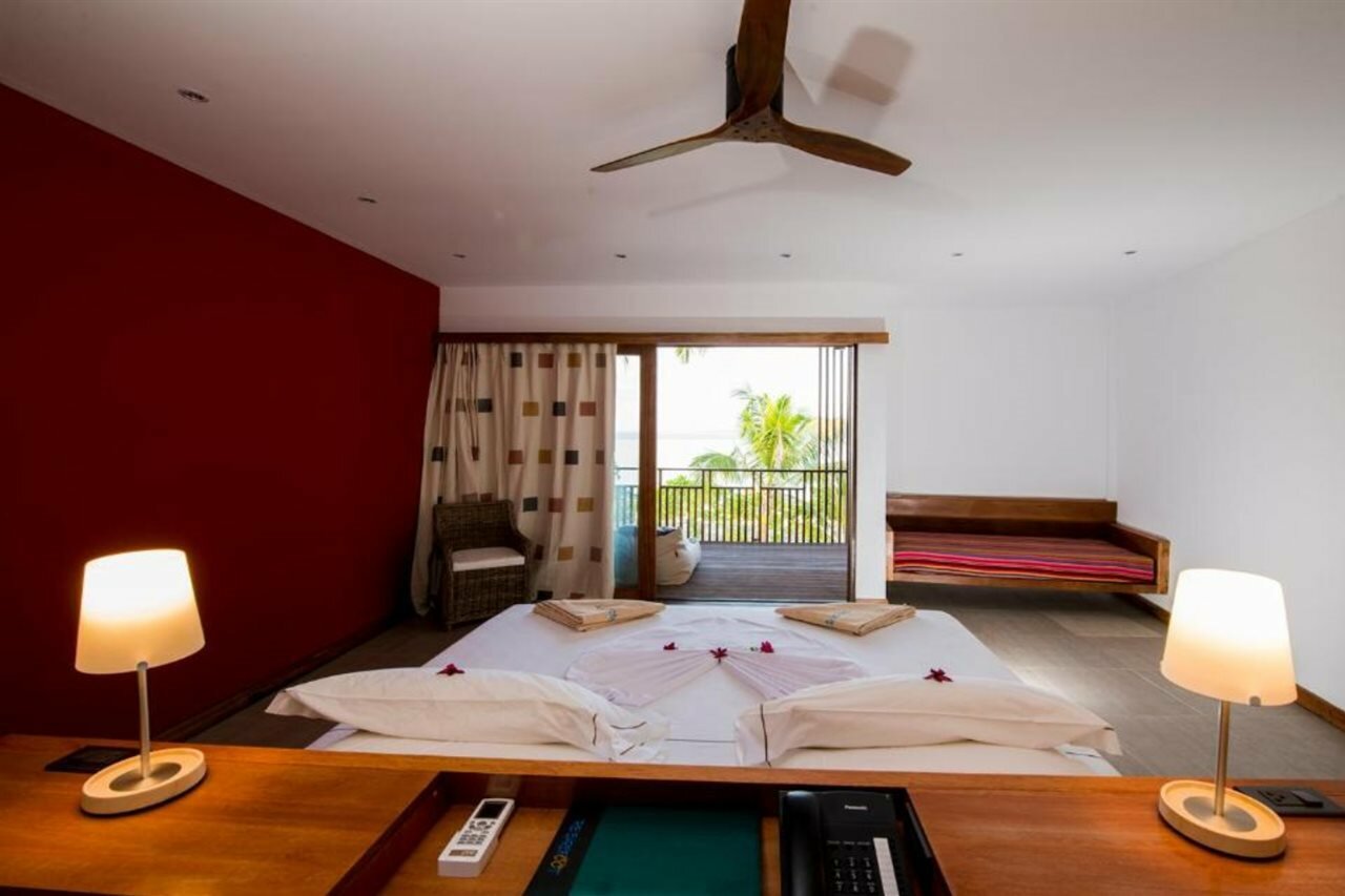 Фото The Barefoot Eco Hotel