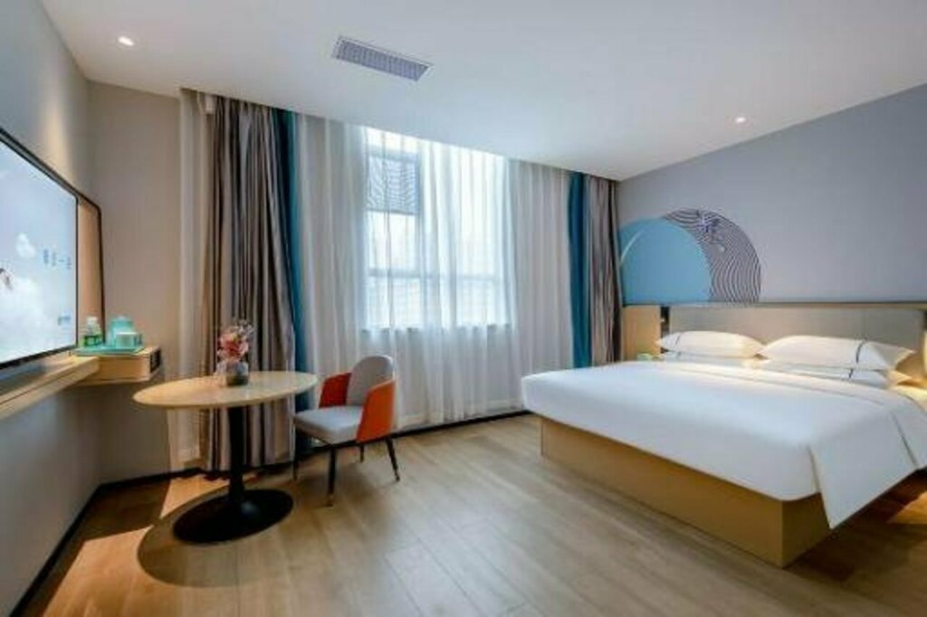 Hotel City Comfort Inn Wuzhou Municipal Square, Wuzhou, photo