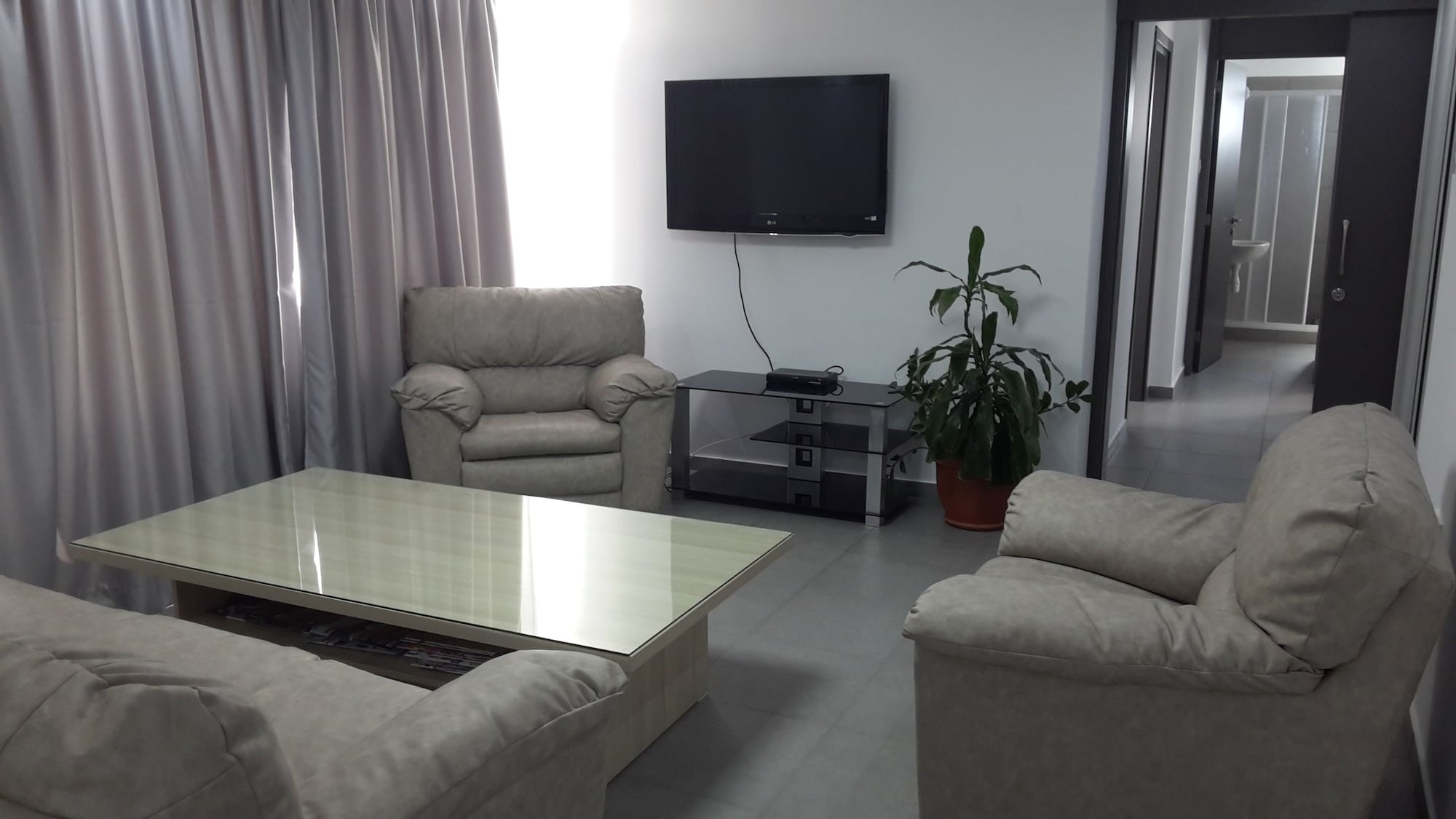 Фото Agrino Hotel Apartments