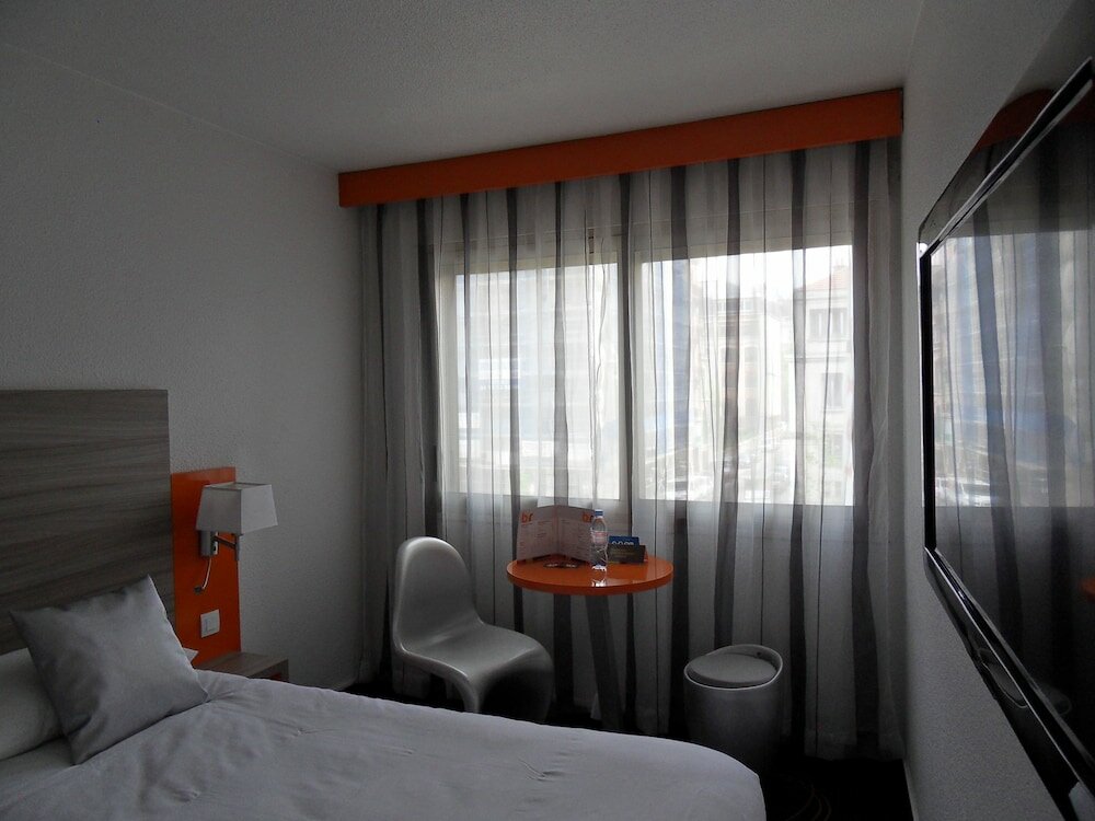 Фото Ibis Styles Grenoble Centre Gare