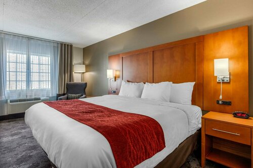 Гостиница Comfort Inn & Suites