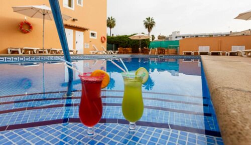 Гостиница Hotel Golf Beach в Кальвии