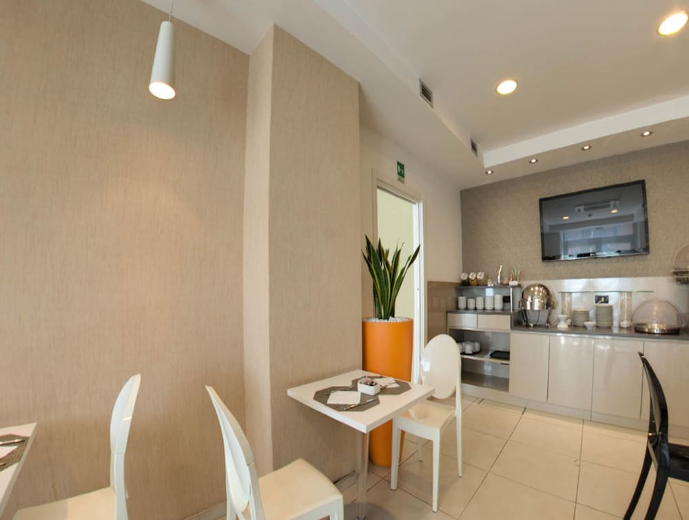 Фото Hotel Aniene