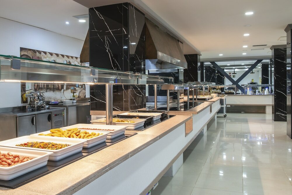 Фото Hotel Benidorm East by Pierre & Vacances