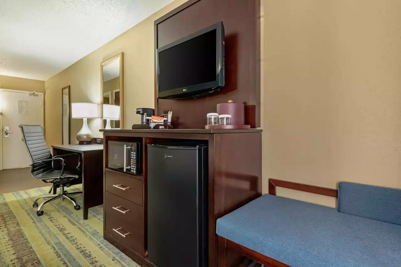 Фото Clarion Hotel Conference Center - North