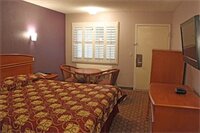 Фото Orange Tustin Inn