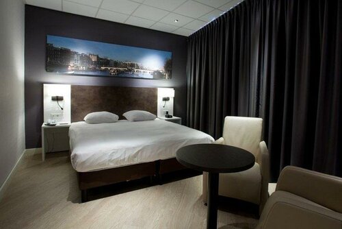 Гостиница Hotel Amsterdam De Roode Leeuw в Амстердаме
