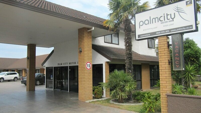 Гостиница Palm City Motor Inn в Нейпире