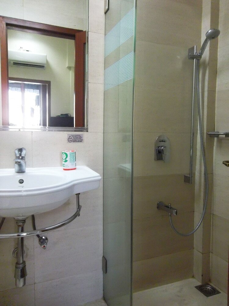 Фото Elphinstone Hotel