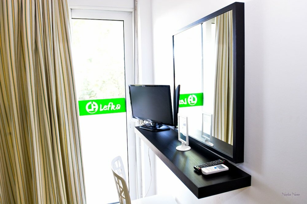 Фото Lefka Hotel, Apartments & Studios