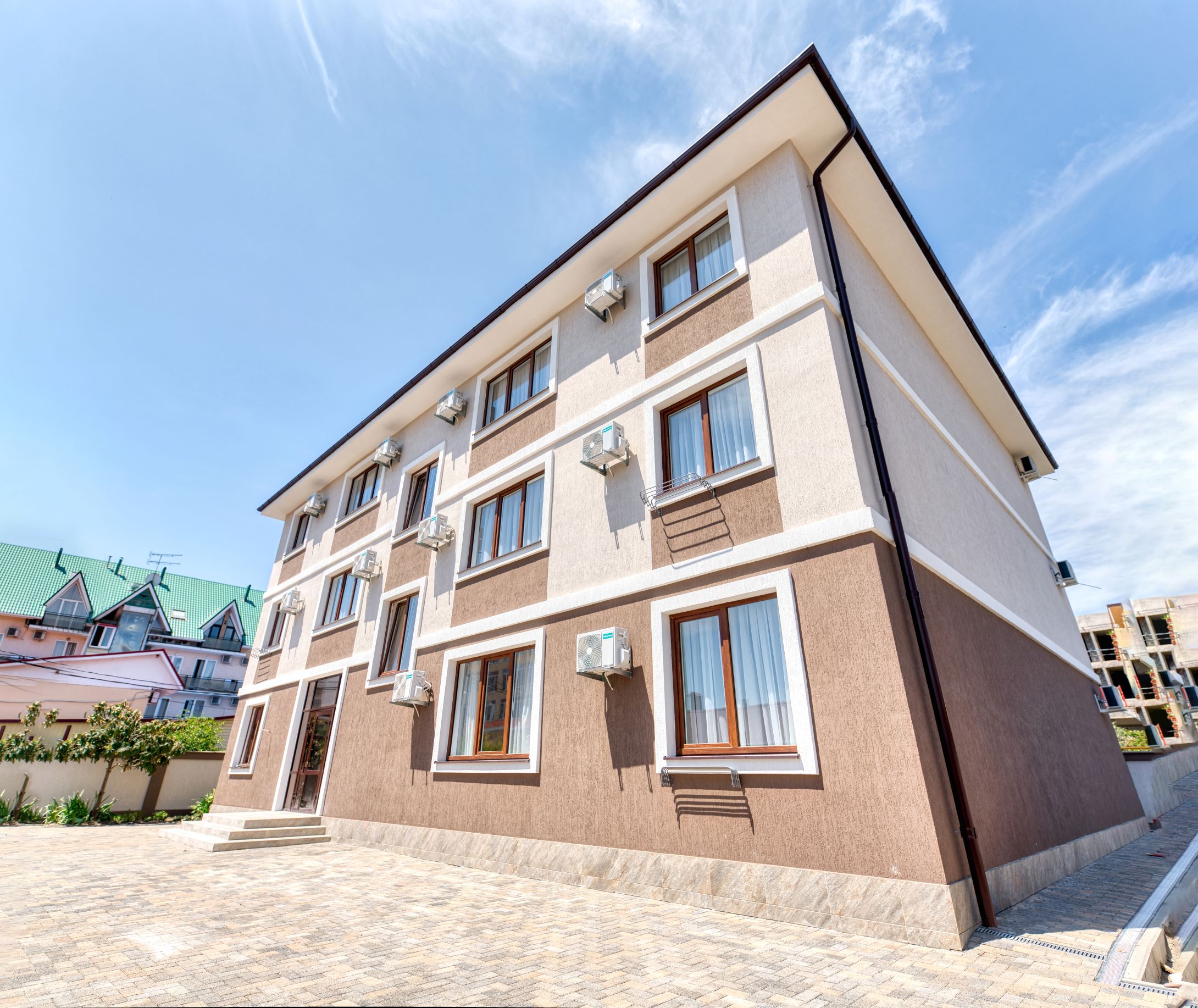 Фото отеля 2