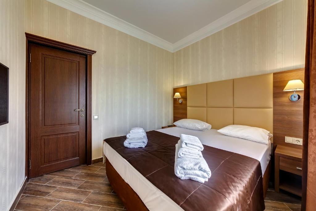 Фото Азария