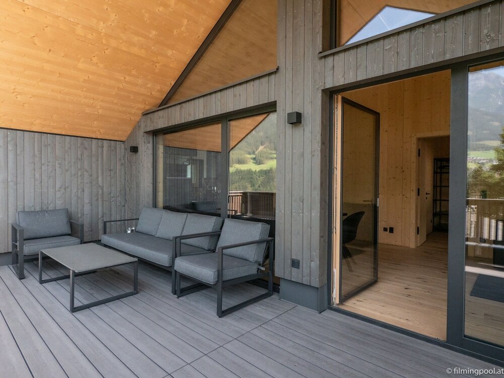 Фото High-quality Maisonette Flat With Roof Terrace