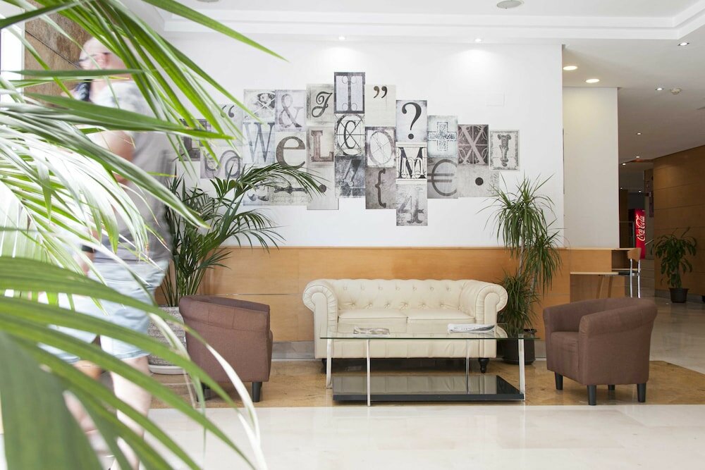 Фото Hotel Maya Alicante