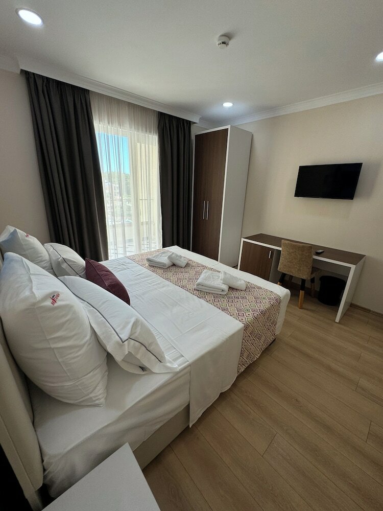 Фото Hotel Britania
