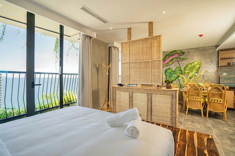 Фото The Signature Hotel Nha Trang