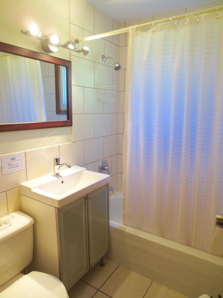 Фото Hush Lodge & Cottages