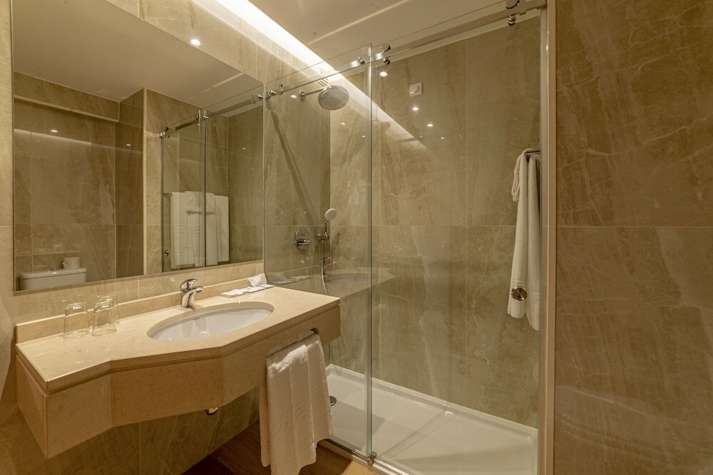 Фото Santa Eufémia Covilhã Hotel