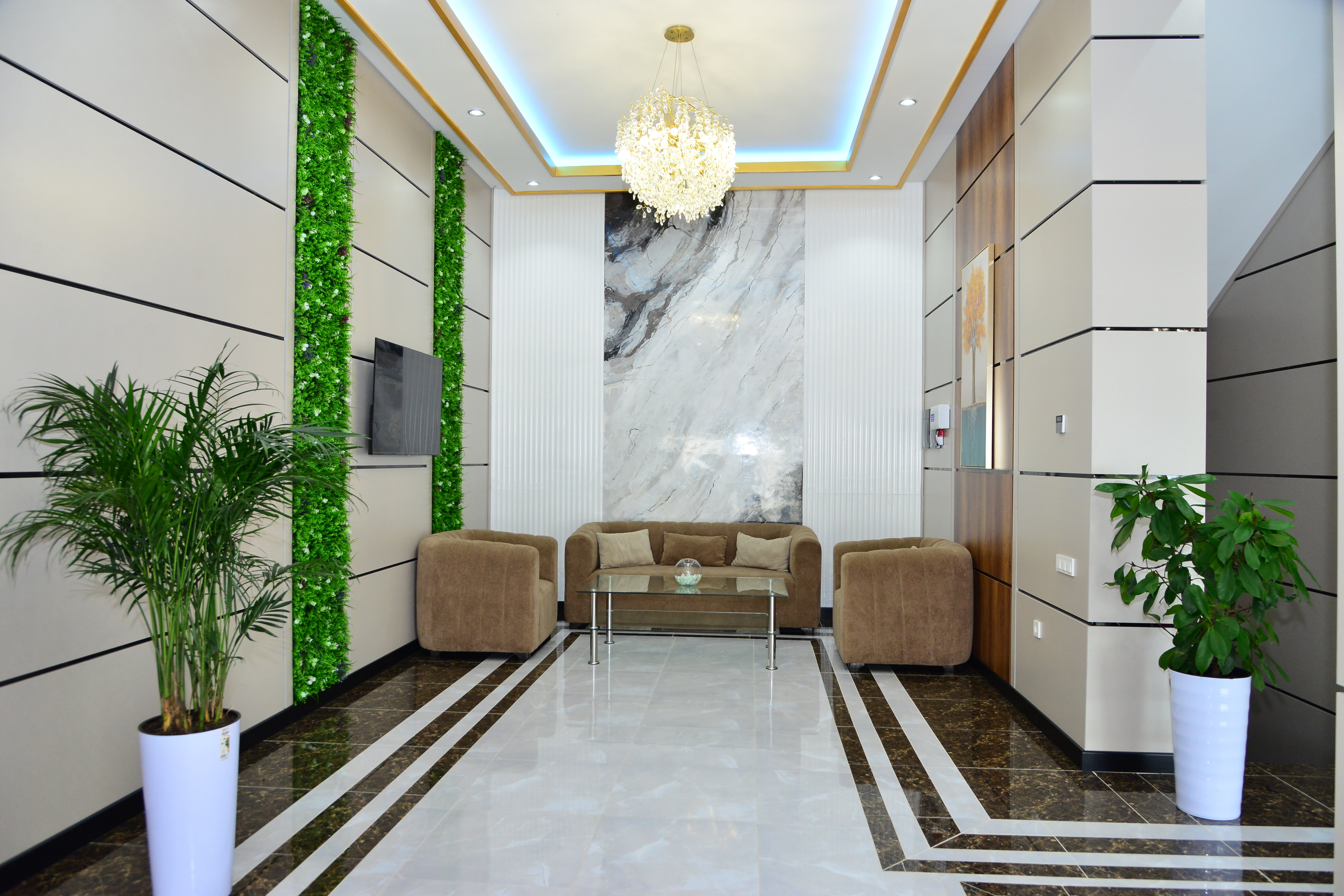 Фото Mehmonsaroy Grand Hotel