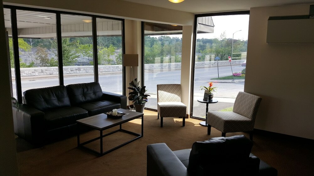 Фото River Rapids Inn