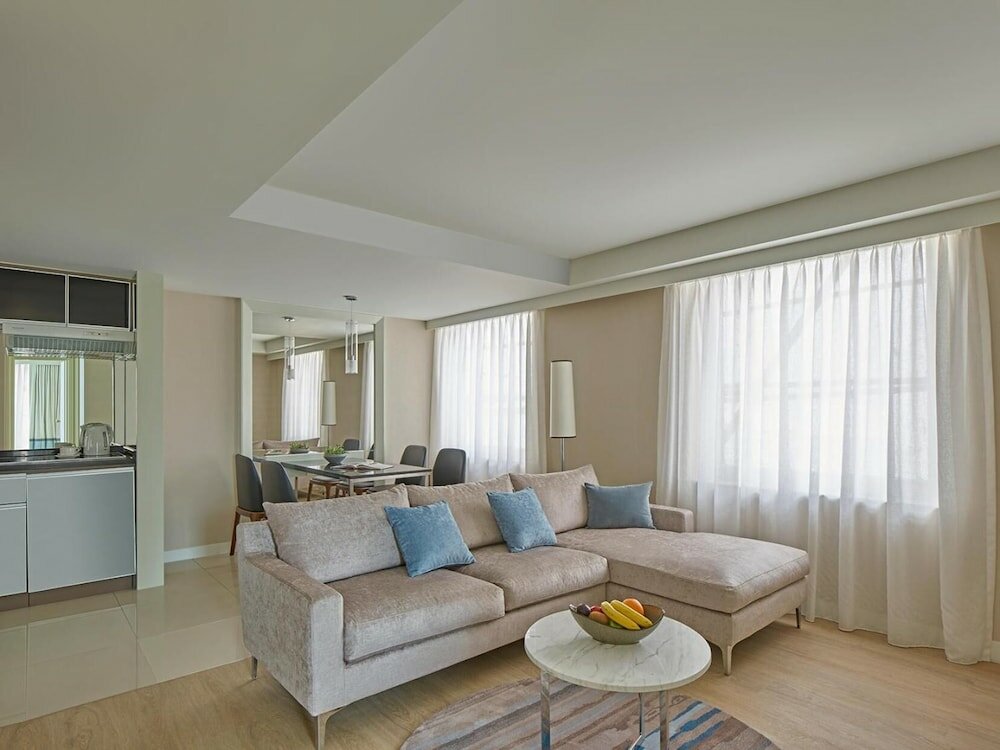 Фото Two MacDonnell Road