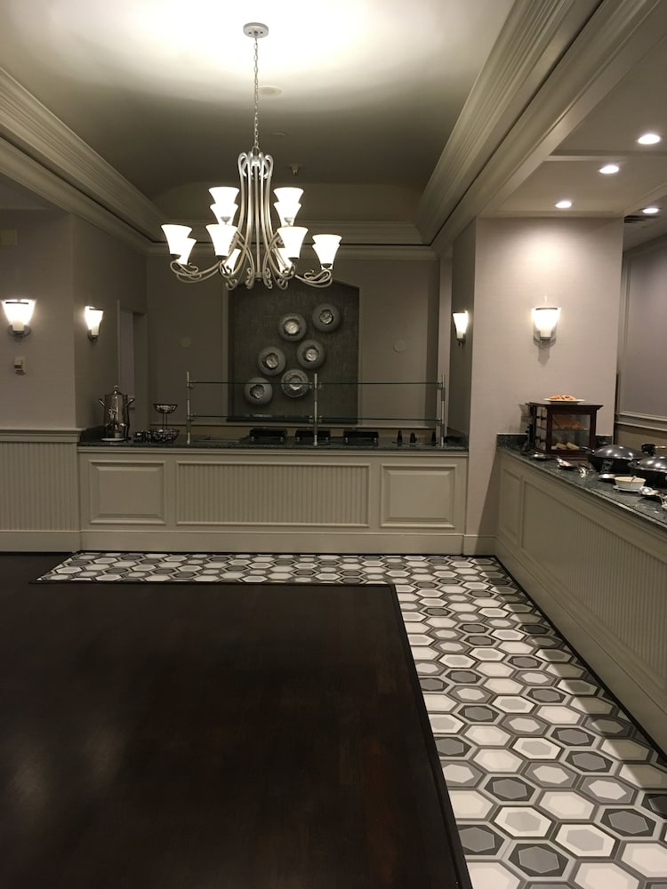 Фото Norfolk Waterside Marriott